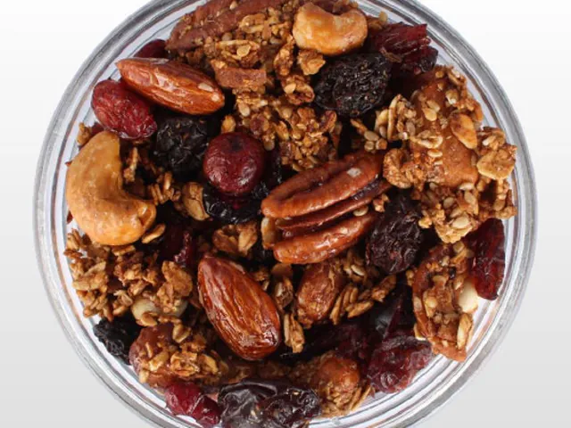 Granola especial con almendra, nuez y arándanos